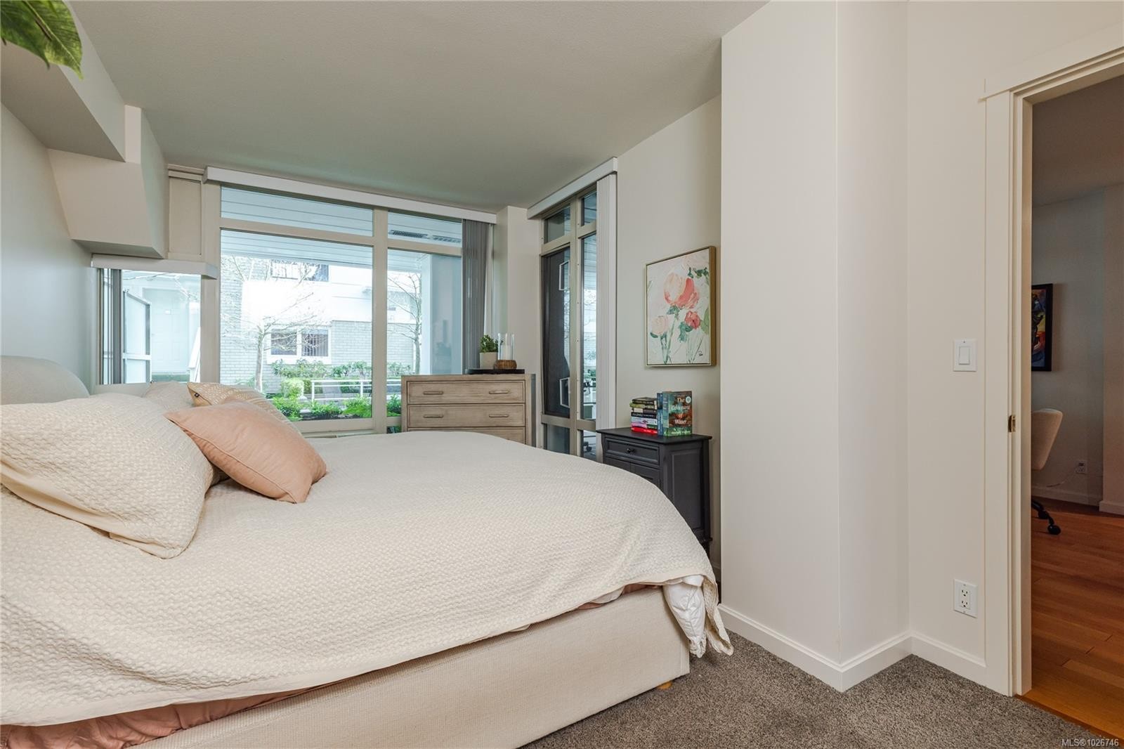 Cy04-38 Front St, Nanaimo, BC - Indoor Photo Showing Bedroom