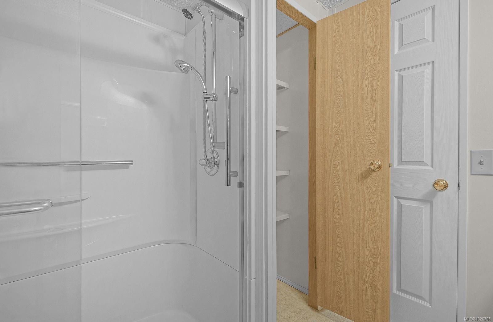 7079 Blackjack Dr, Lantzville, BC