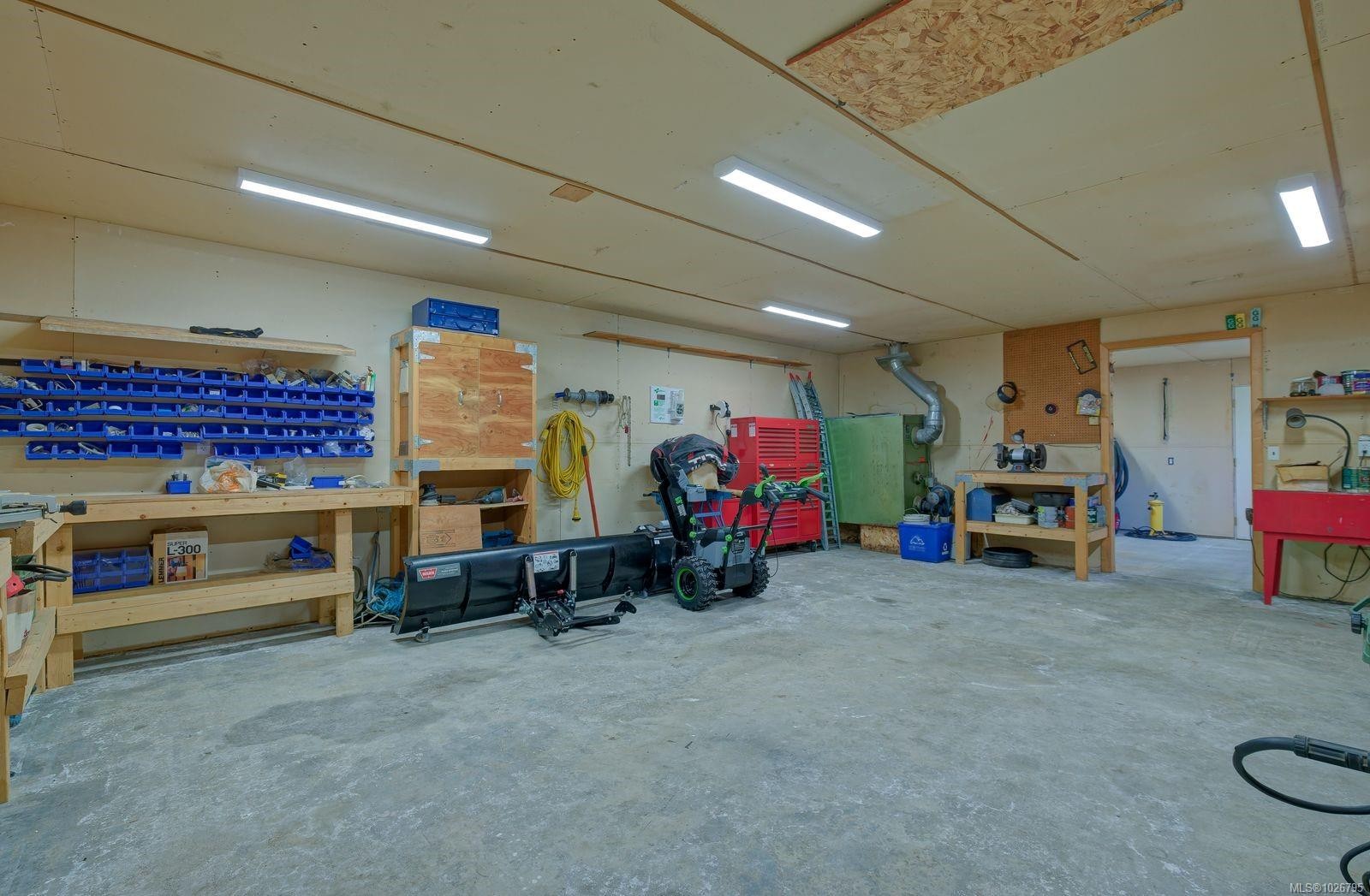 7079 Blackjack Dr, Lantzville, BC