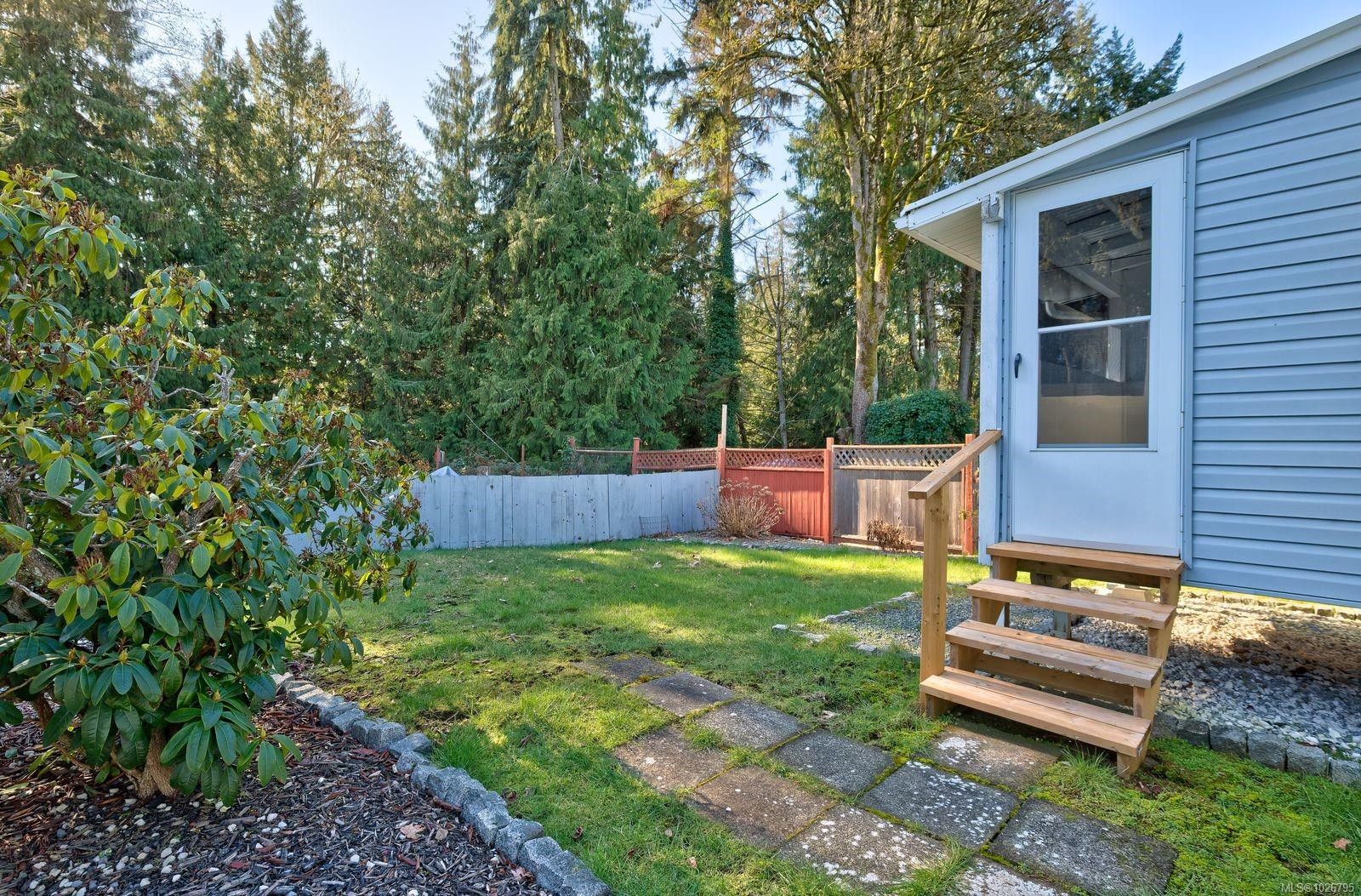 7079 Blackjack Dr, Lantzville, BC