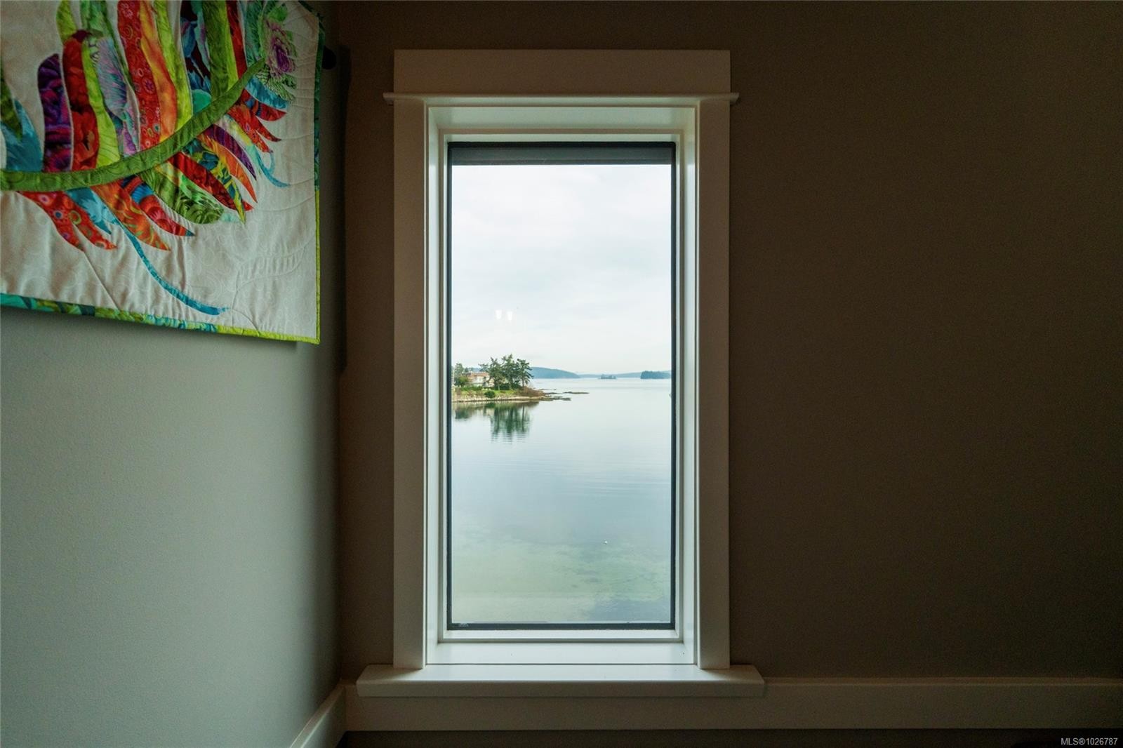 201-9949 Third St, Sidney, BC - Indoor Photo Showing Other Room With Body Of Water