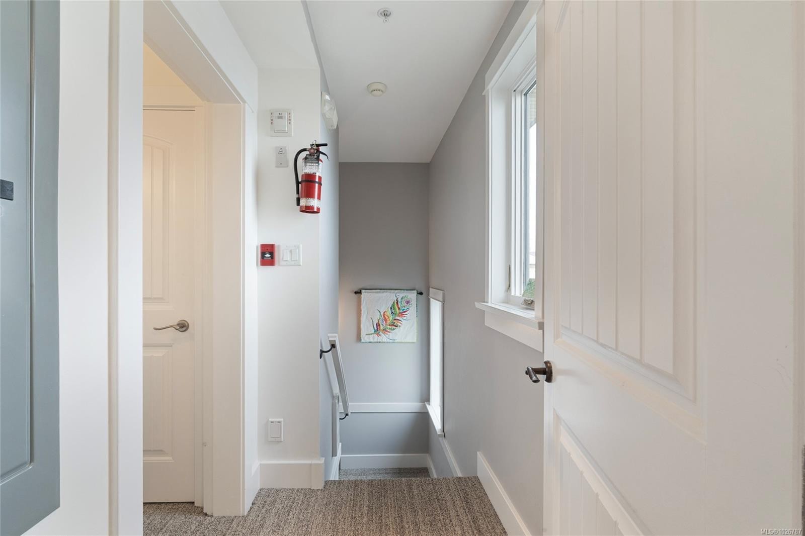 201-9949 Third St, Sidney, BC - Indoor Photo Showing Other Room