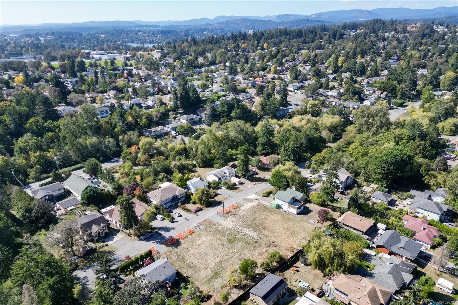 710 Violet Ave, Saanich, BC