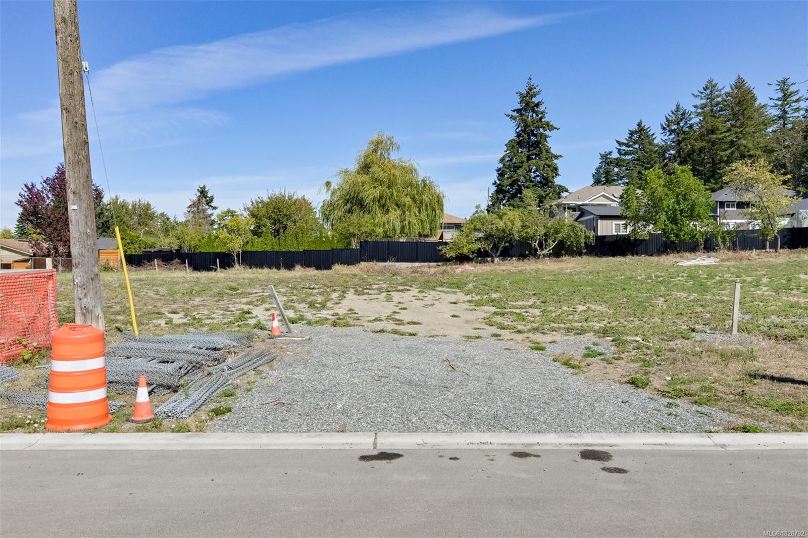 710 Violet Ave, Saanich, BC