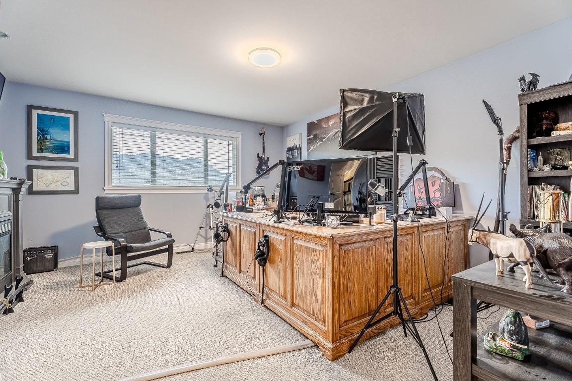 2240 Jackson Avenue, Merritt, BC - Indoor Photo Showing Bathroom