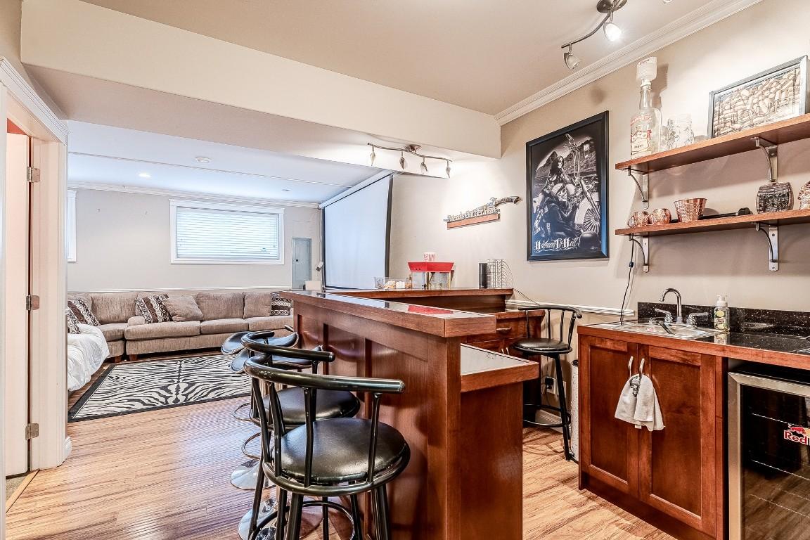 2240 Jackson Avenue, Merritt, BC - Indoor Photo Showing Bedroom