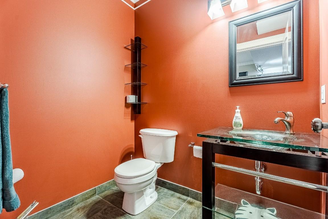 2240 Jackson Avenue, Merritt, BC - Indoor Photo Showing Other Room