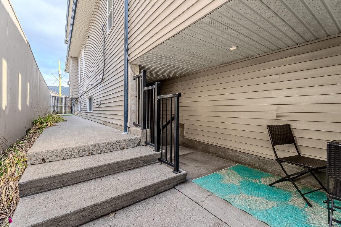 2240 Jackson Avenue, Merritt, BC - Indoor Photo Showing Bathroom