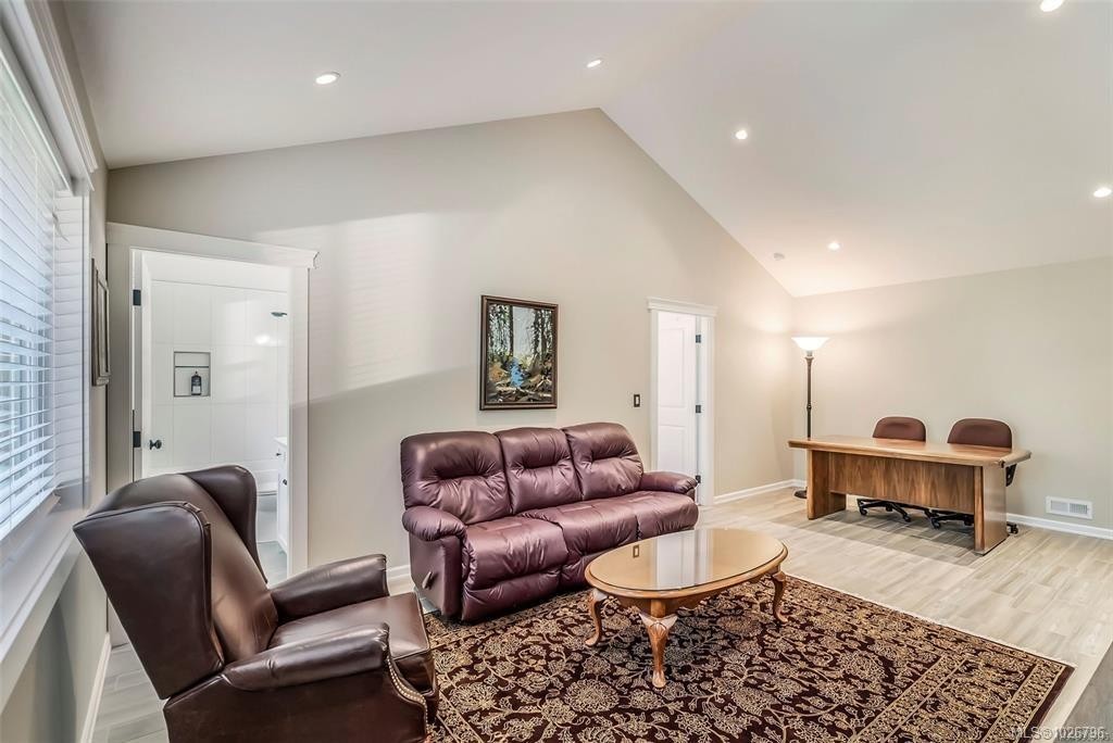 1390 Kurtis Cres, Nanaimo, BC