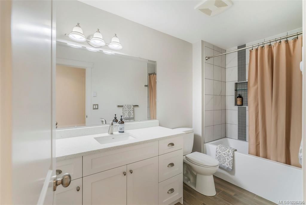 1390 Kurtis Cres, Nanaimo, BC