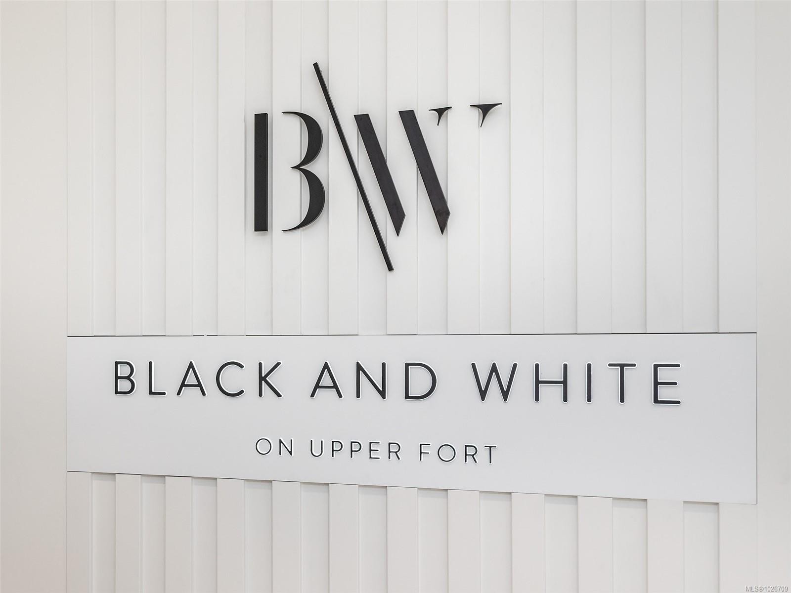 405-1033 Cook St, Victoria, BC -