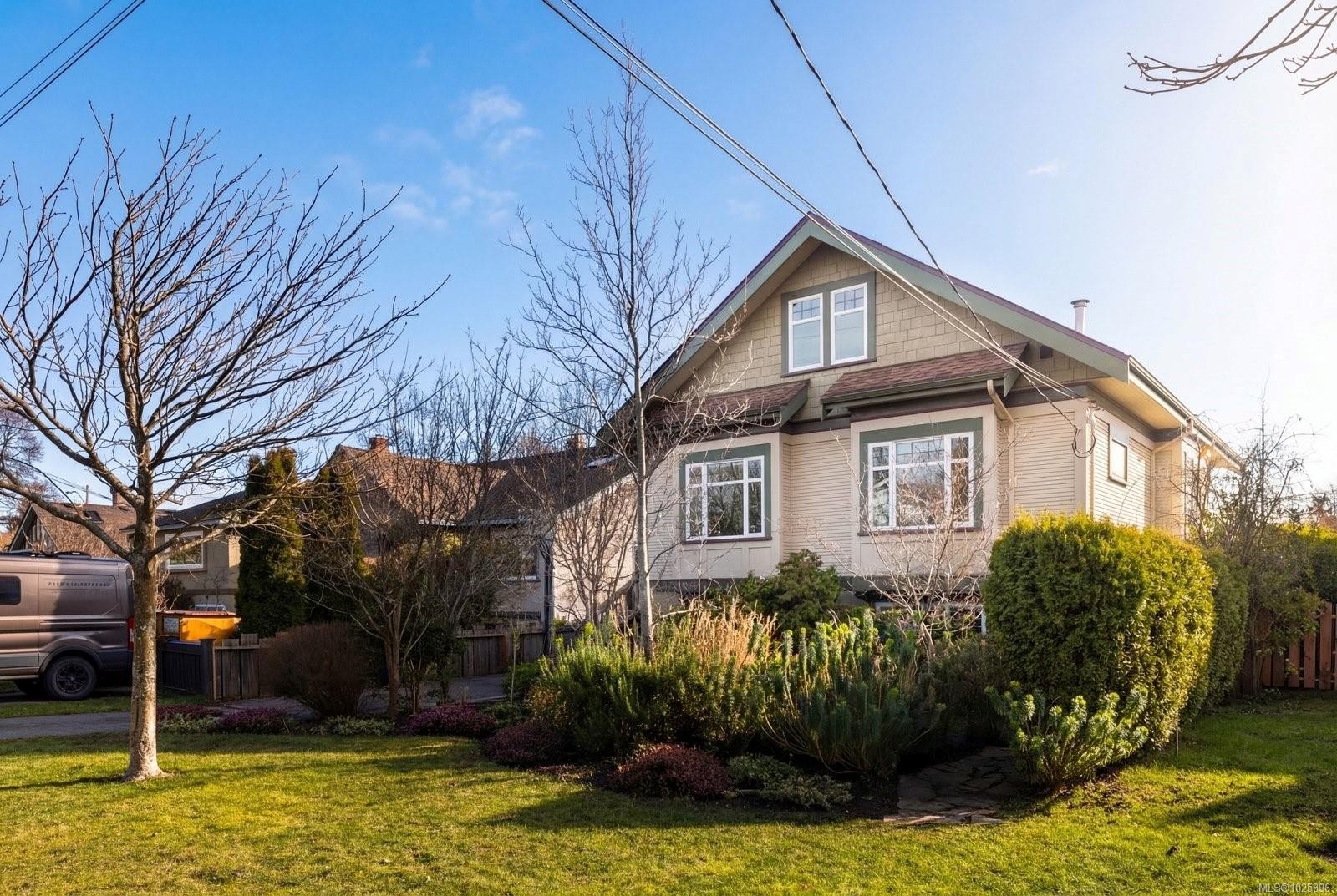 2231 Windsor Rd, Oak Bay, BC