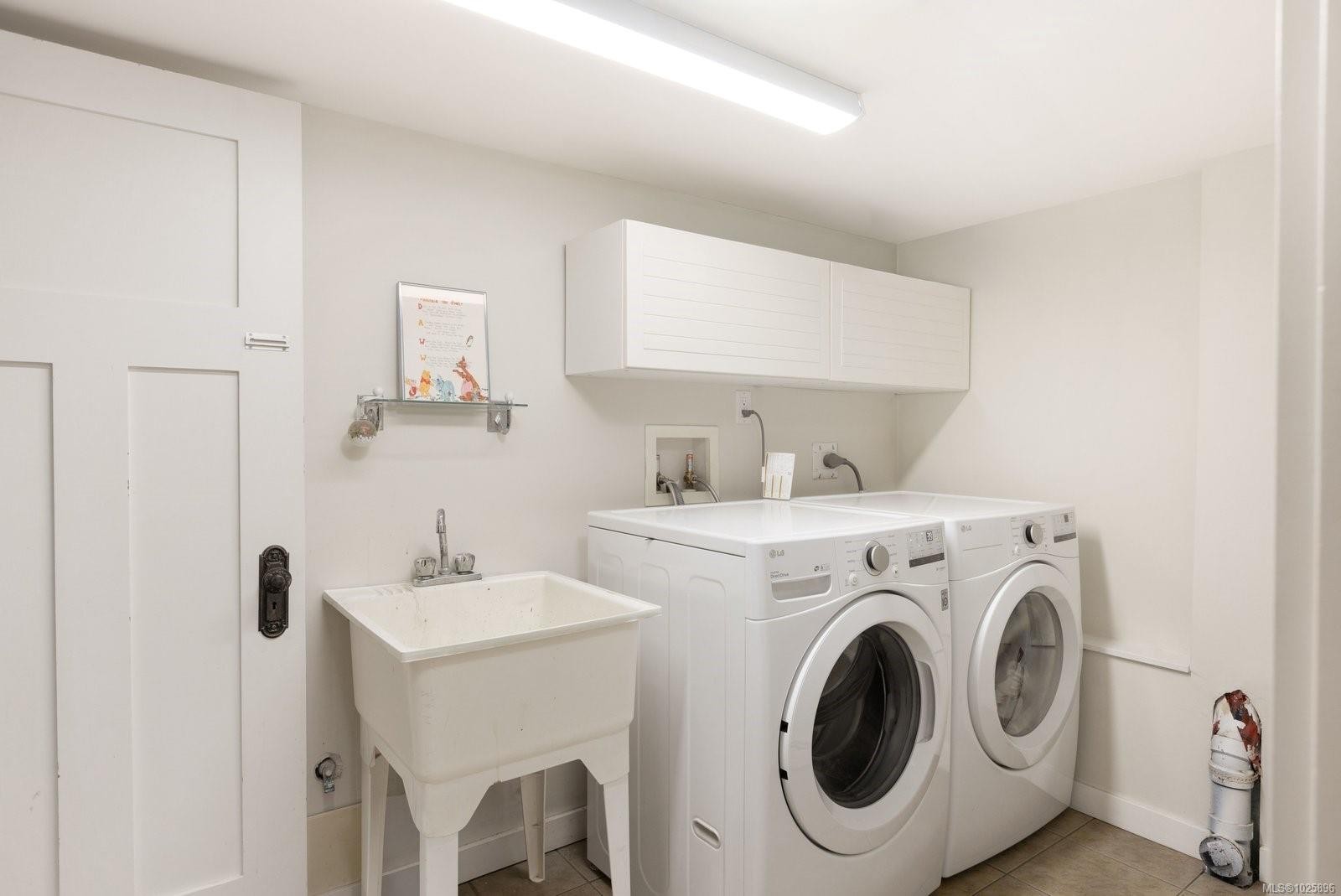 2231 Windsor Rd, Oak Bay, BC