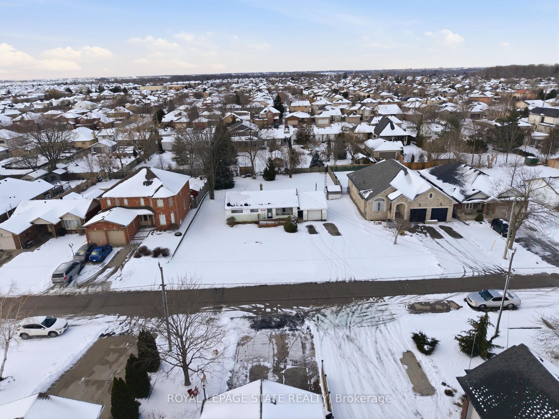 29 Leckie Avenue, Hamilton, ON - Outdoor With View