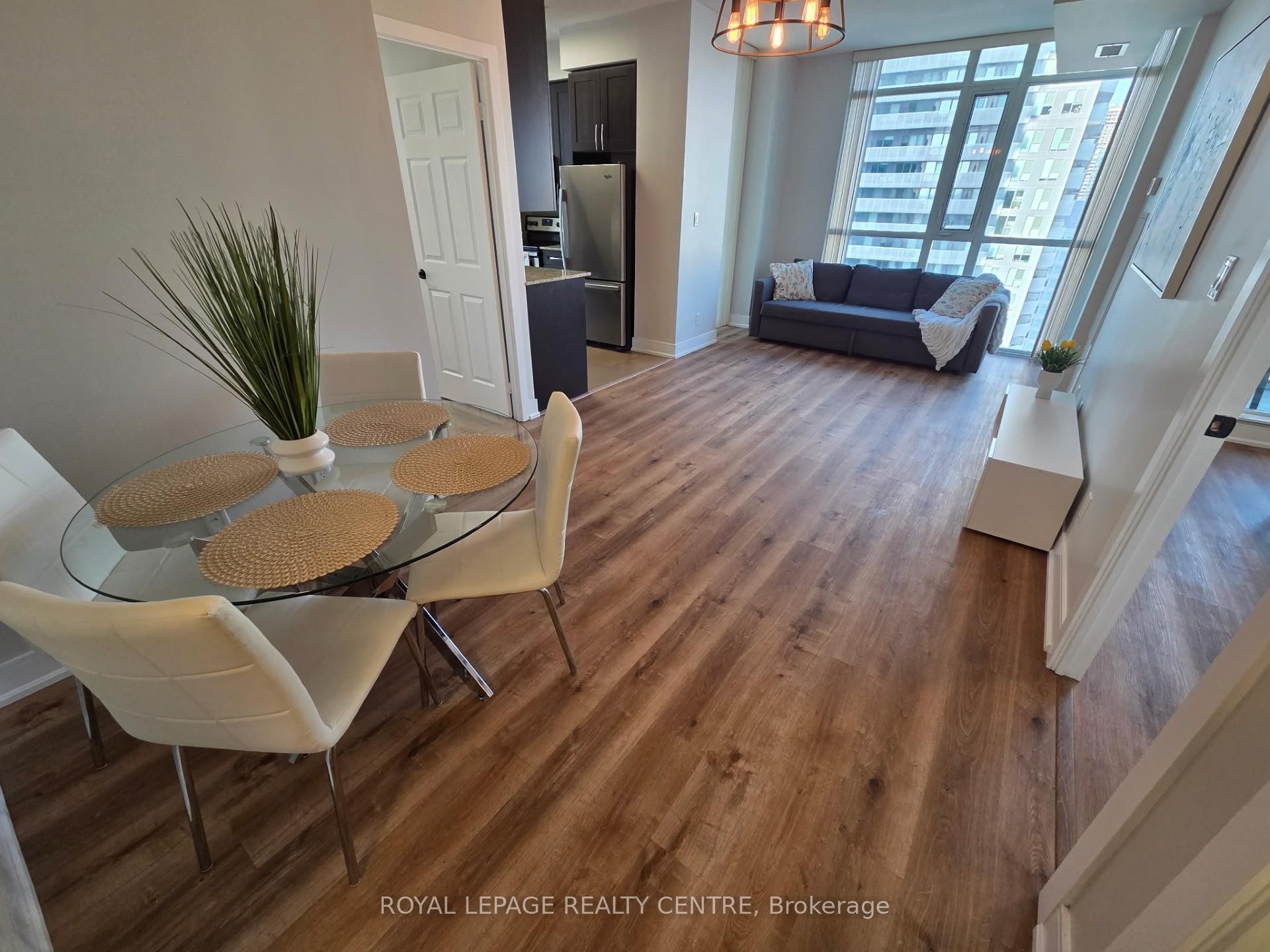 2008-4065 Brickstone Mews Road, Mississauga, ON - Indoor