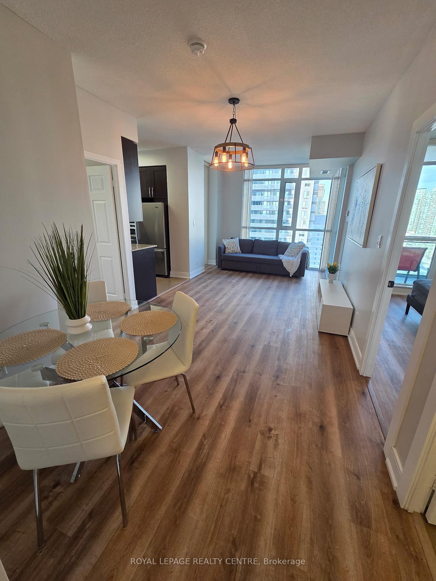 2008-4065 Brickstone Mews Road, Mississauga, ON - Indoor