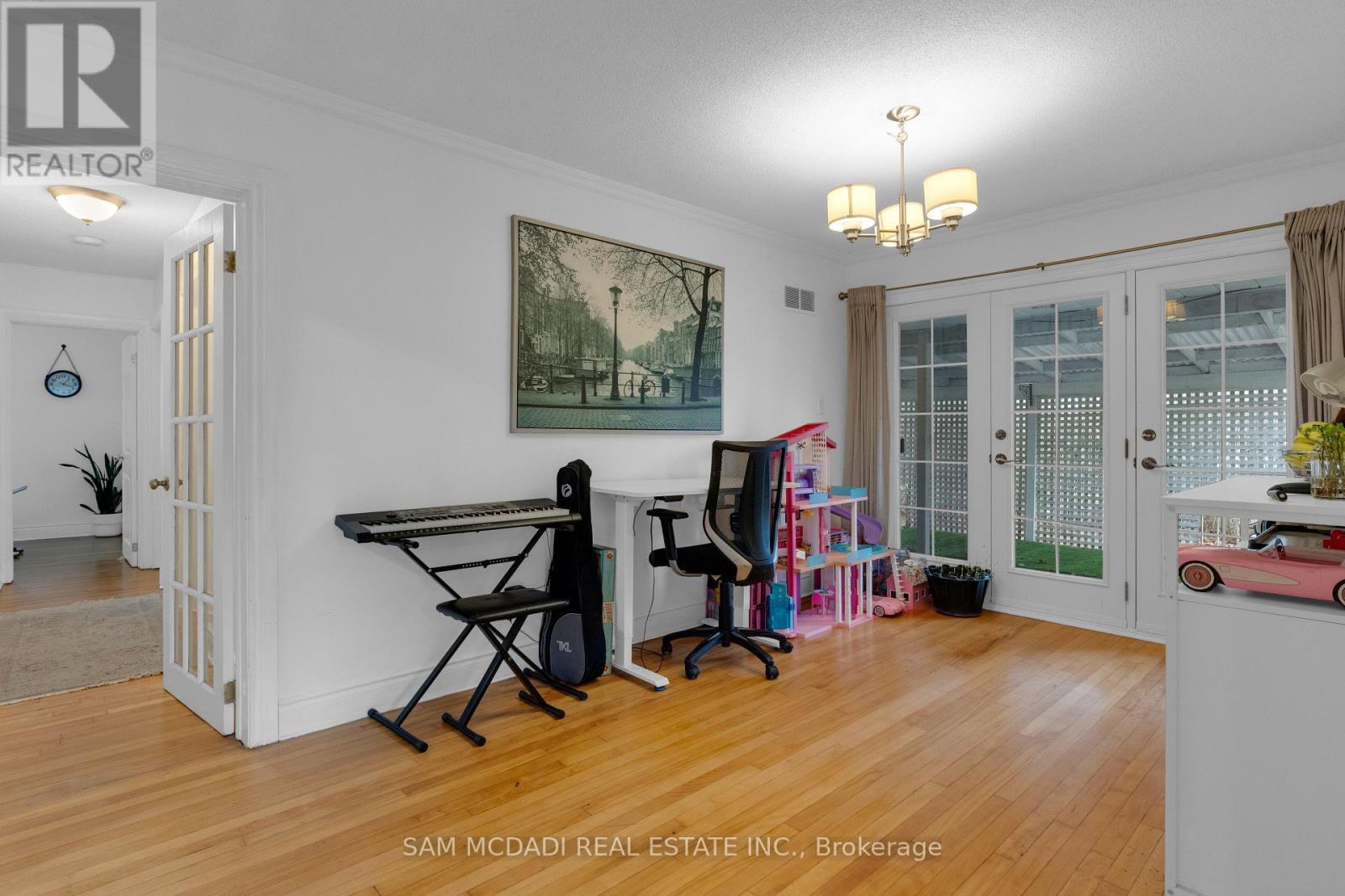 1235 Old River Road, Mississauga, ON - Indoor