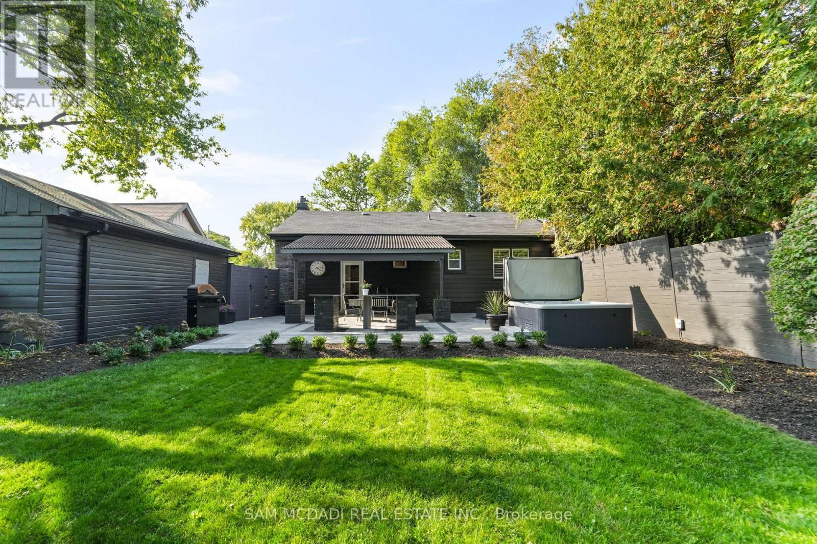1140 Halliday Avenue, Mississauga, ON - Outdoor With Deck Patio Veranda