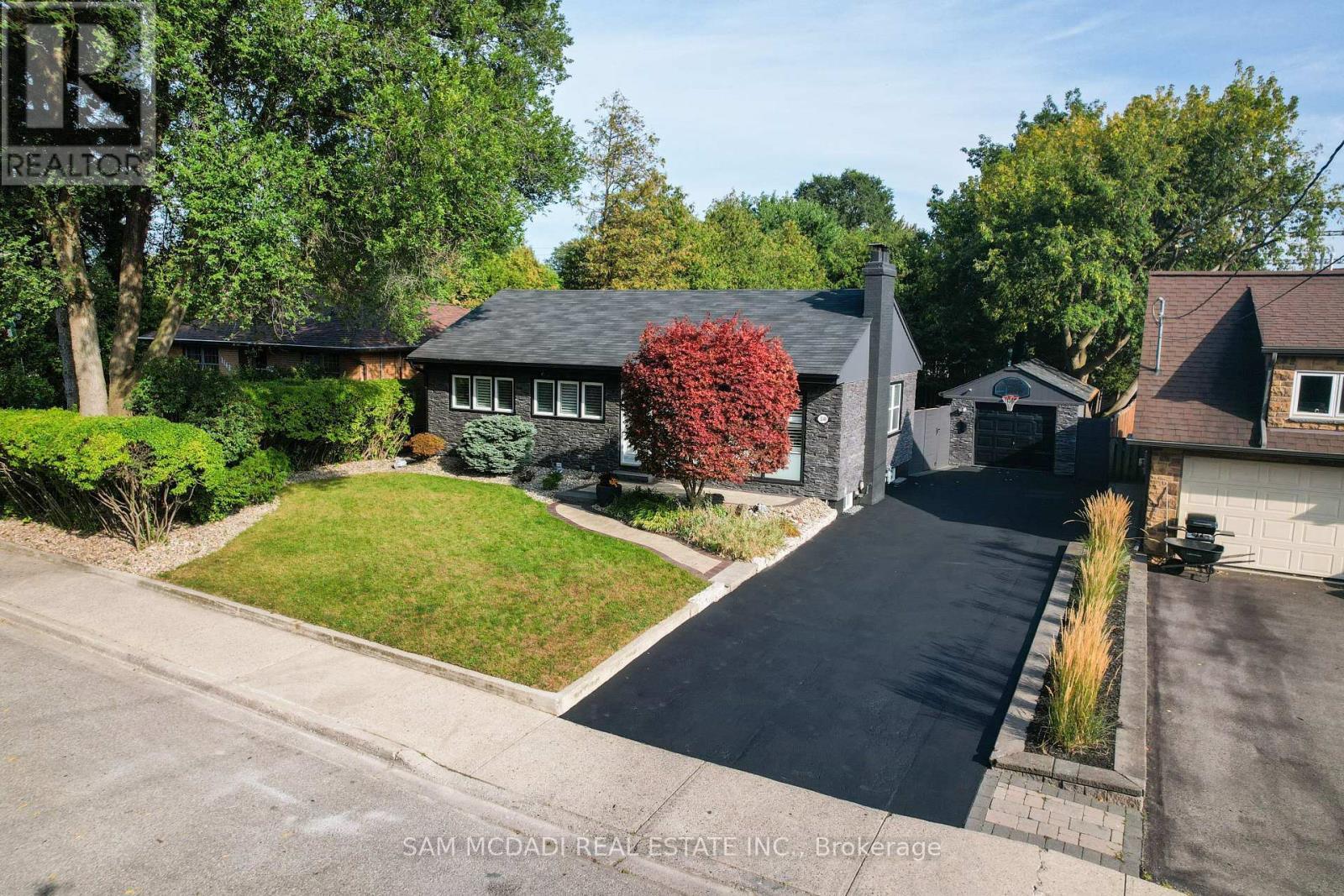 1140 Halliday Avenue, Mississauga, ON - Outdoor