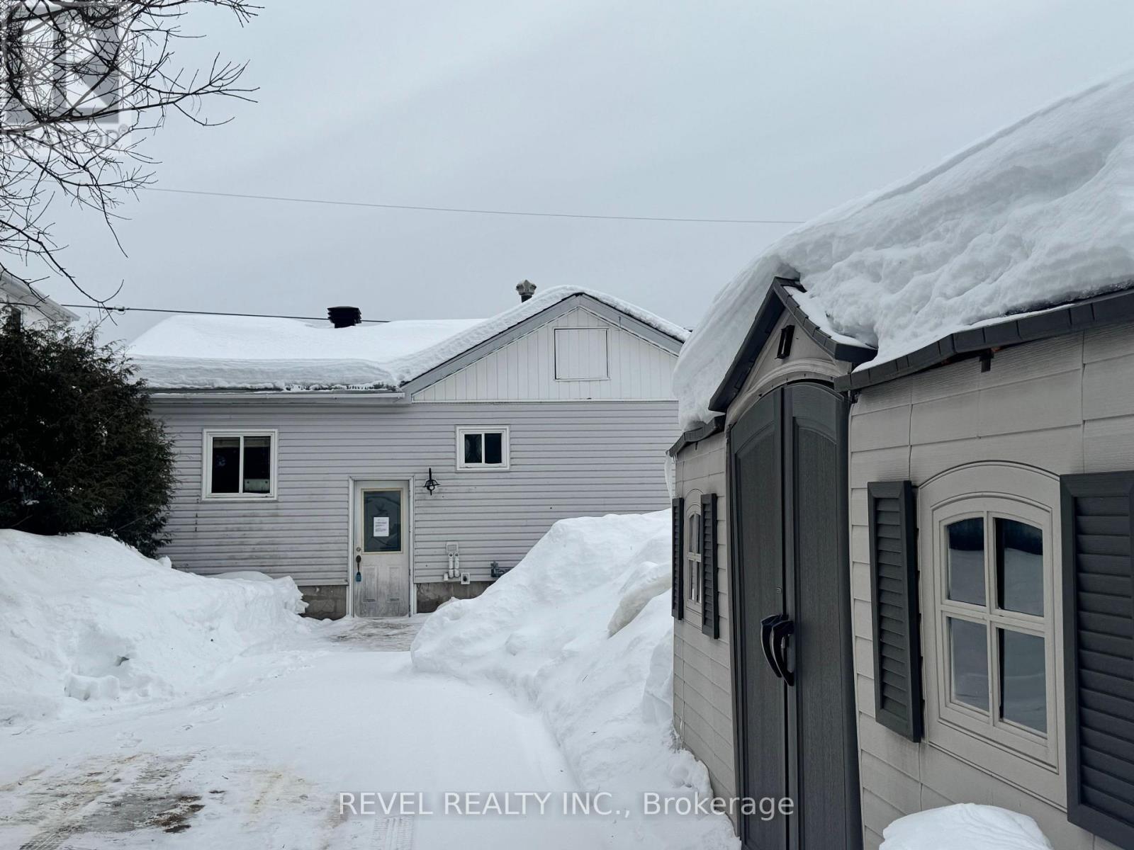 56 Carlin Avenue, Timmins (Tm - Tnw - Algonquin To Jubilee), ON
