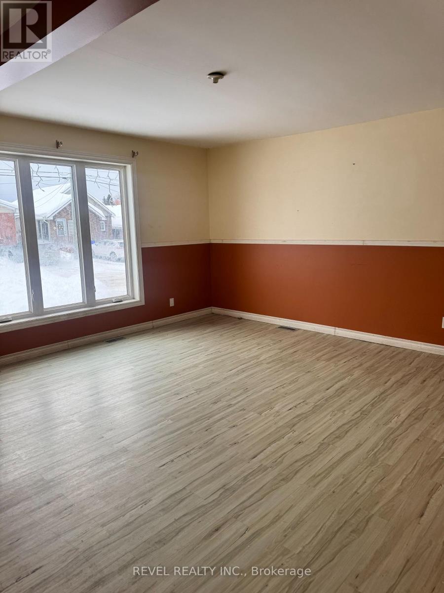 56 Carlin Avenue, Timmins (Tm - Tnw - Algonquin To Jubilee), ON