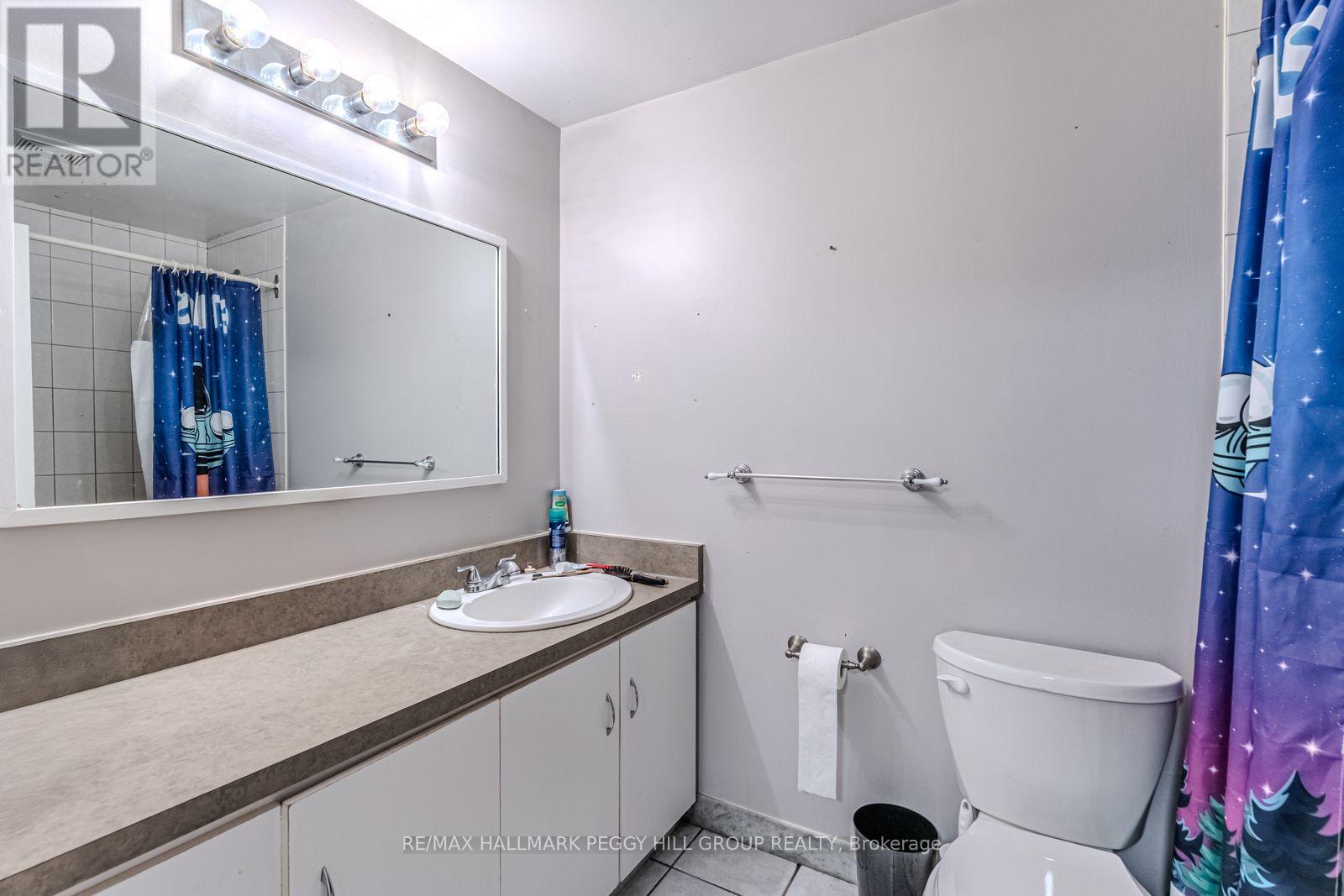 69 Fox Run, Barrie, ON - Indoor Photo Showing Bathroom