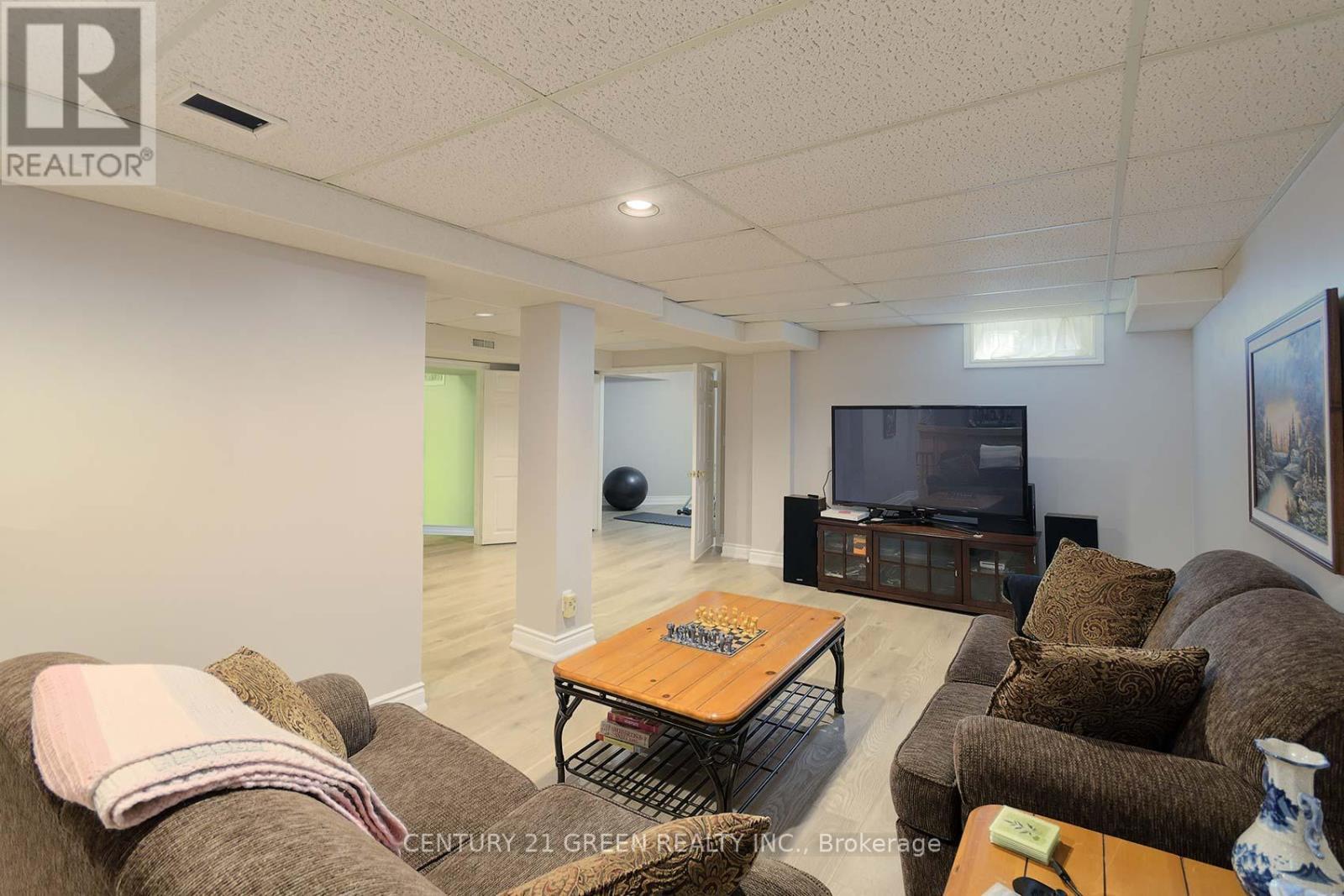 418 Chieftan Circle, Mississauga, ON - Indoor Photo Showing Other Room