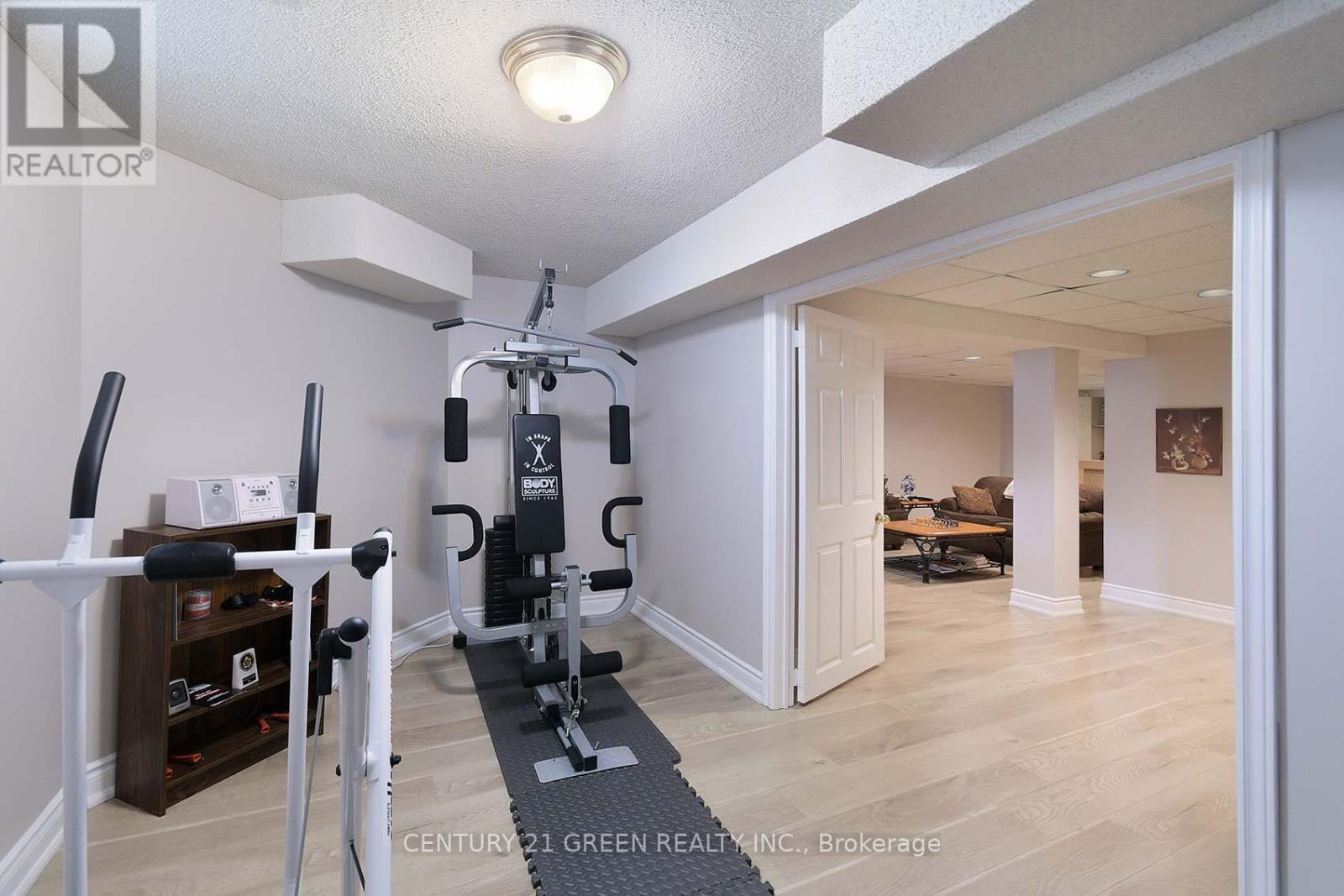 418 Chieftan Circle, Mississauga, ON - Indoor Photo Showing Gym Room