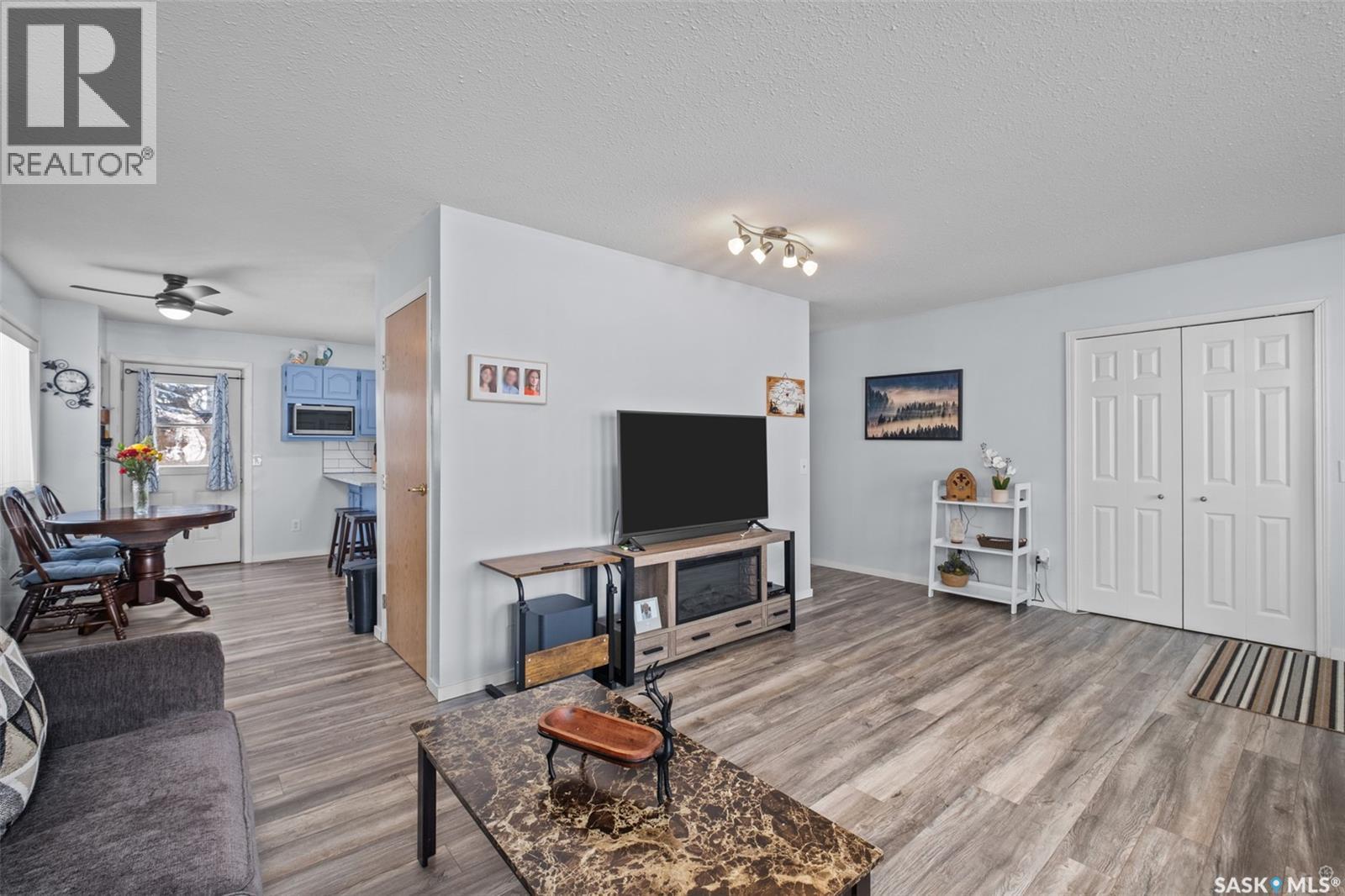 1503 Bliss Crescent, Prince Albert, SK - Indoor Photo Showing Living Room