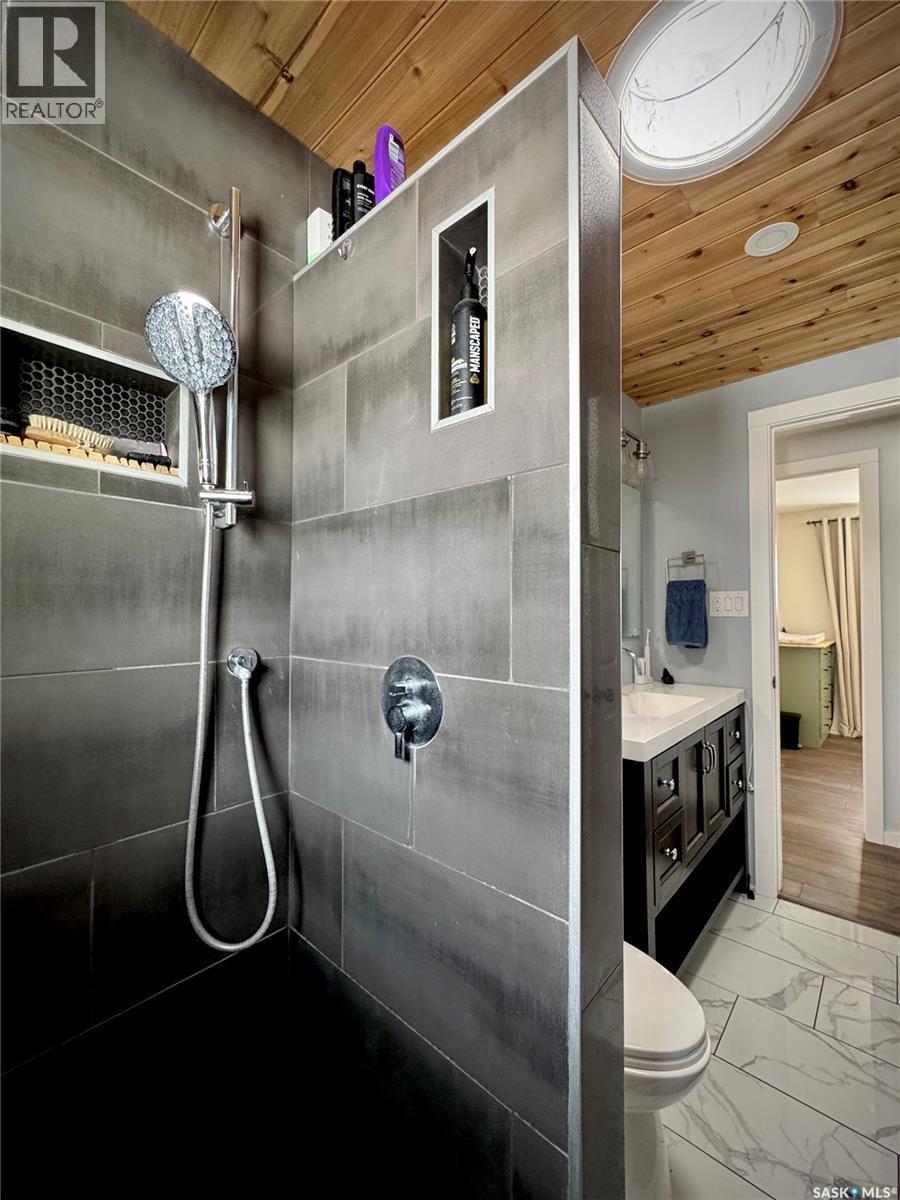 19 Hudson Bay, Esterhazy, SK - Indoor Photo Showing Bathroom