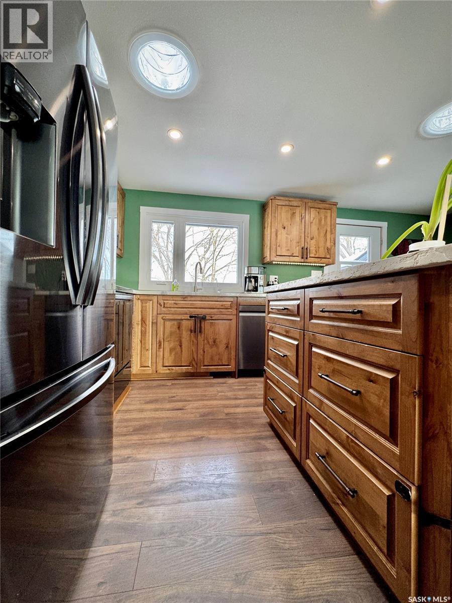 19 Hudson Bay, Esterhazy, SK - Indoor