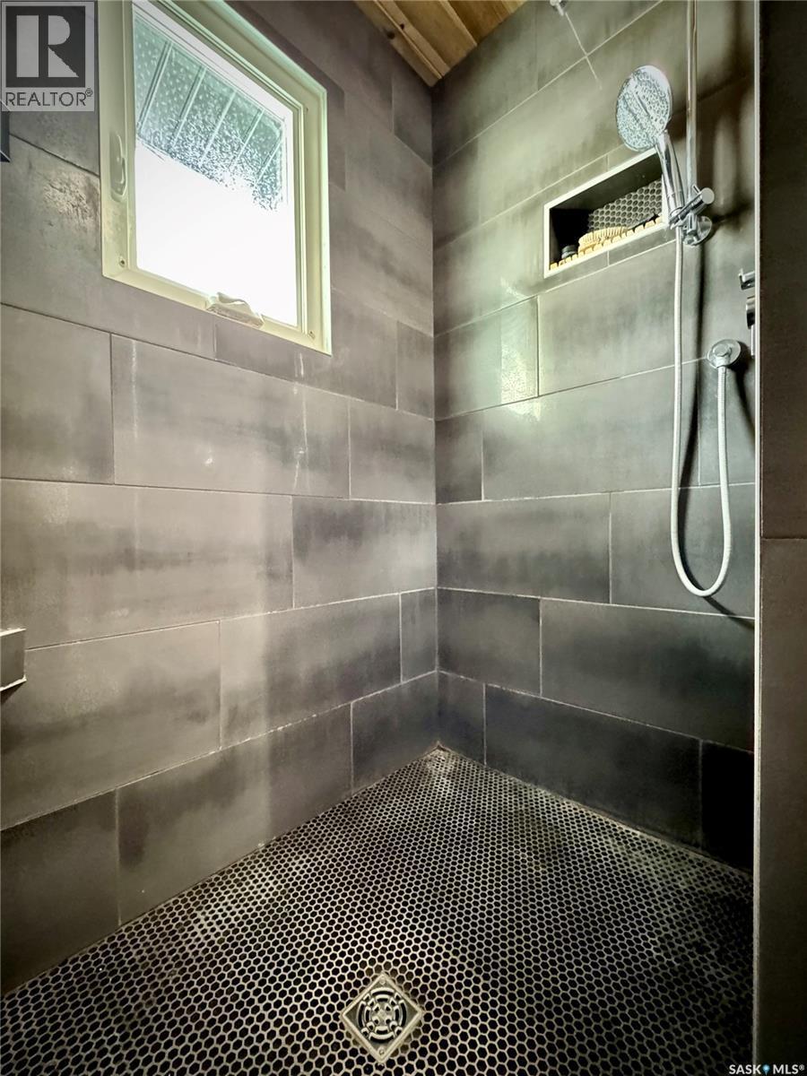 19 Hudson Bay, Esterhazy, SK - Indoor Photo Showing Bathroom