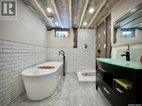 19 Hudson Bay, Esterhazy, SK - Indoor Photo Showing Bathroom