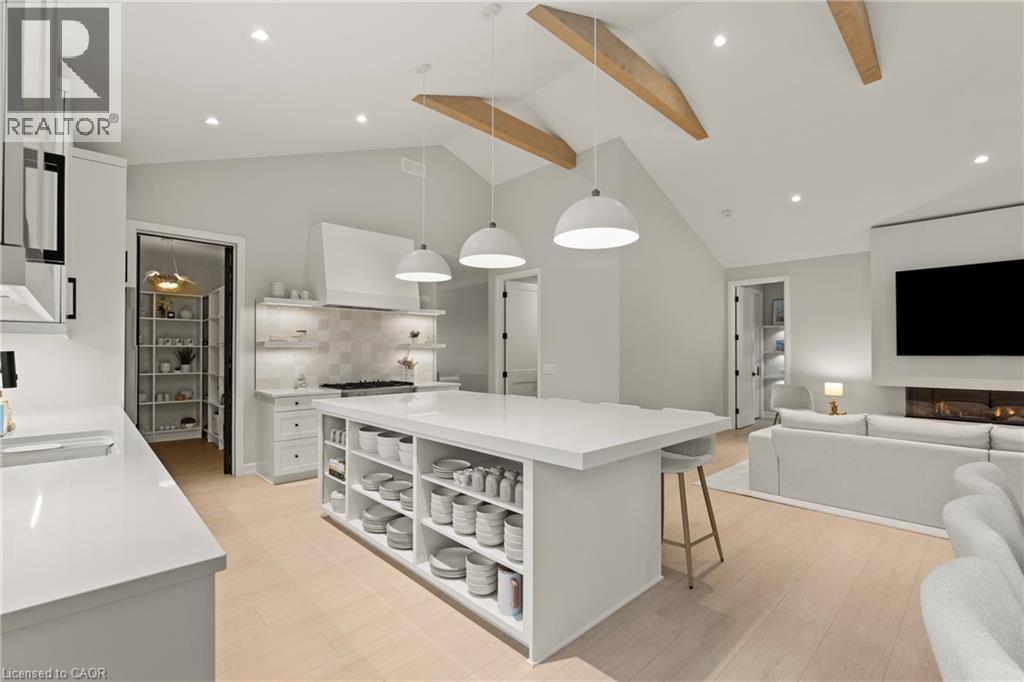27 Maple Leaf Avenue S, Ridgeway, ON - Indoor Photo Showing Kitchen