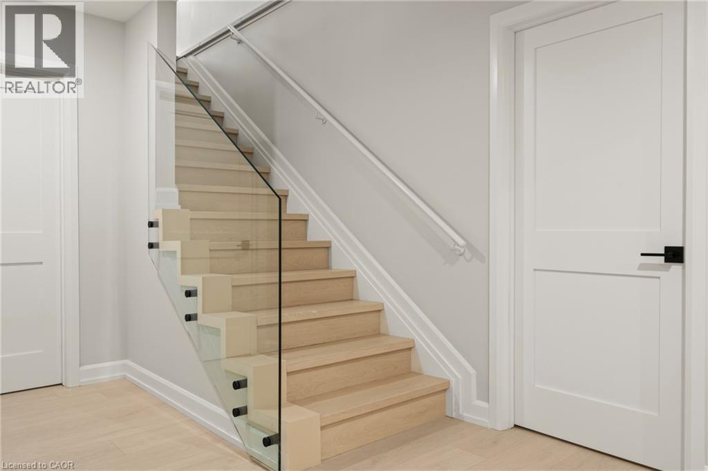 27 Maple Leaf Avenue S, Ridgeway, ON - Indoor Photo Showing Other Room