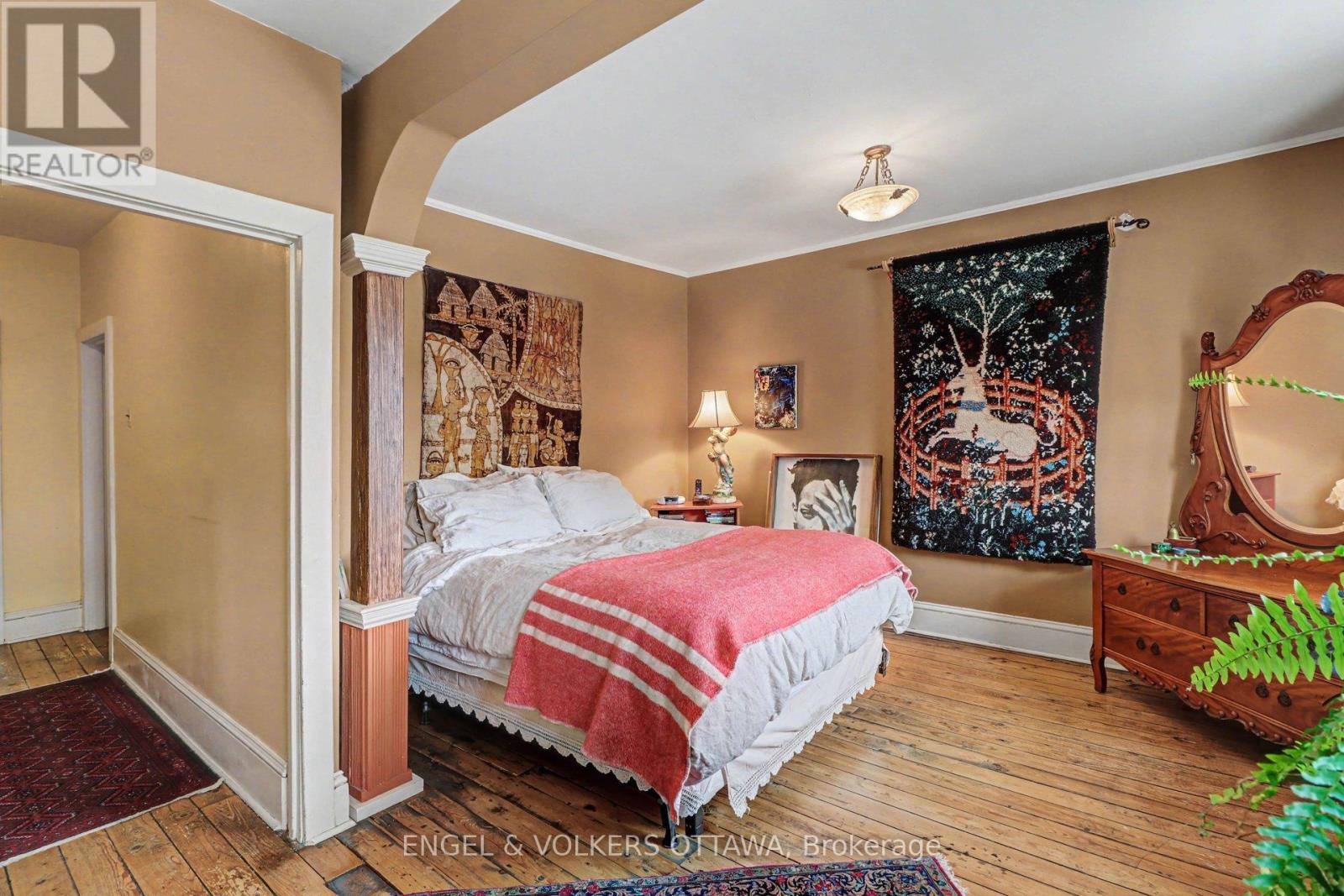 88 Pinhey Street, Ottawa, ON - Indoor Photo Showing Bedroom