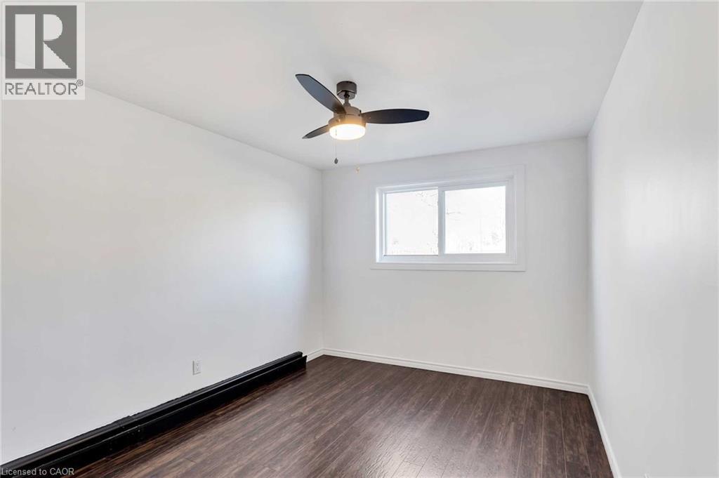 11 Olympic Drive Unit# 2, Kitchener, ON - Indoor Photo Showing Other Room