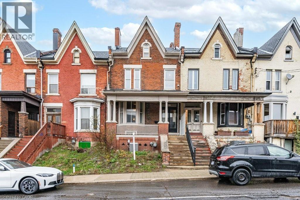 282 Main Street W, Hamilton, ON - Outdoor With Facade