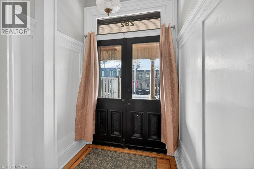 282 Main Street W, Hamilton, ON - Indoor Photo Showing Other Room