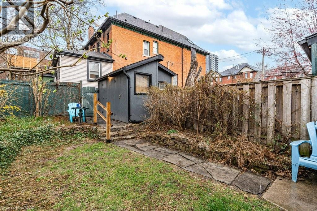 282 Main Street W, Hamilton, ON - Outdoor