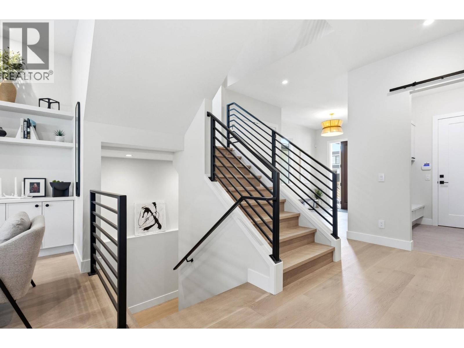 451 Vision Court, Kelowna, BC - Indoor Photo Showing Other Room