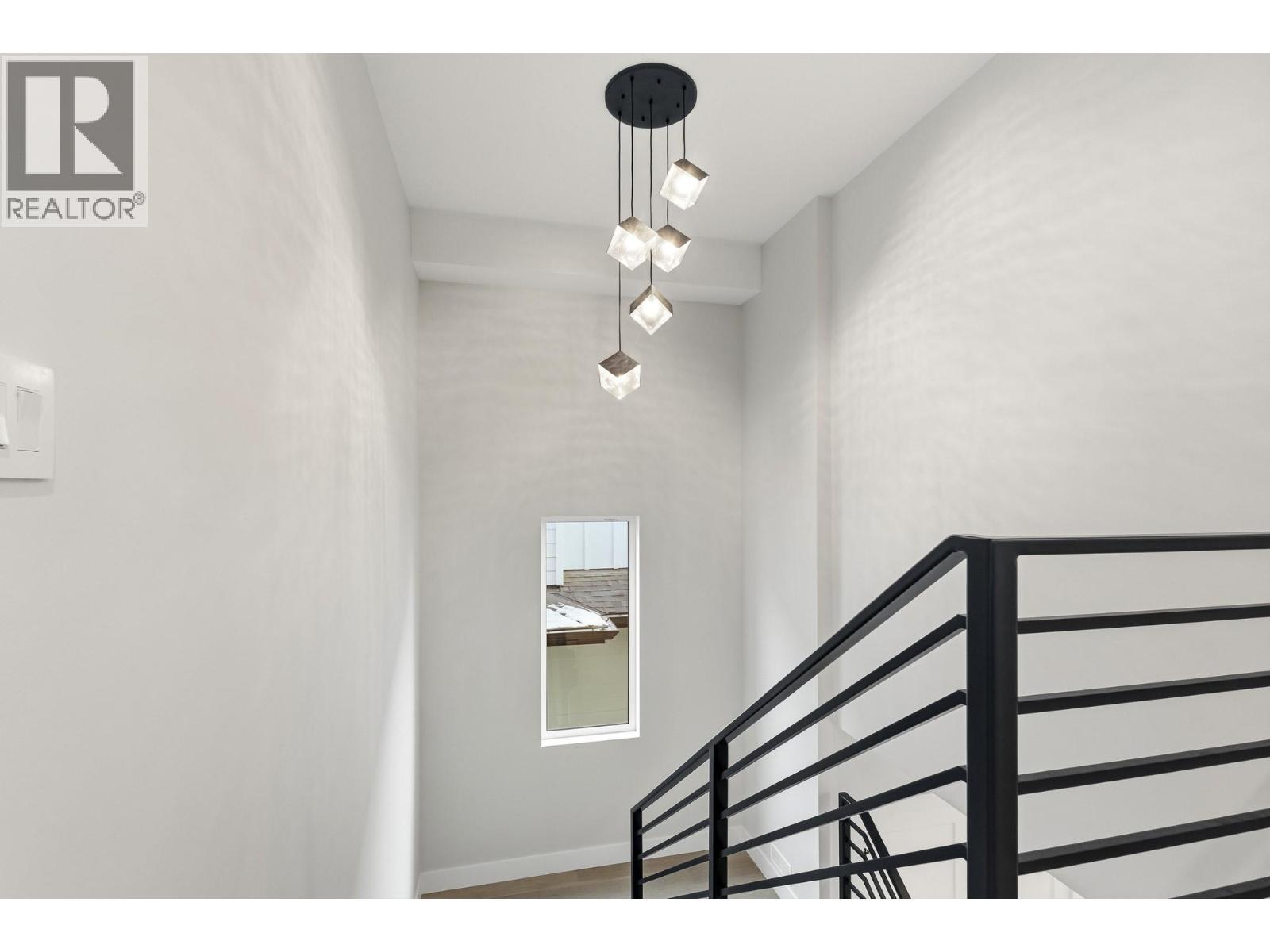 451 Vision Court, Kelowna, BC - Indoor Photo Showing Other Room