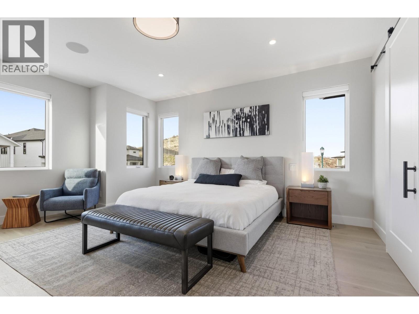 451 Vision Court, Kelowna, BC - Indoor Photo Showing Bedroom