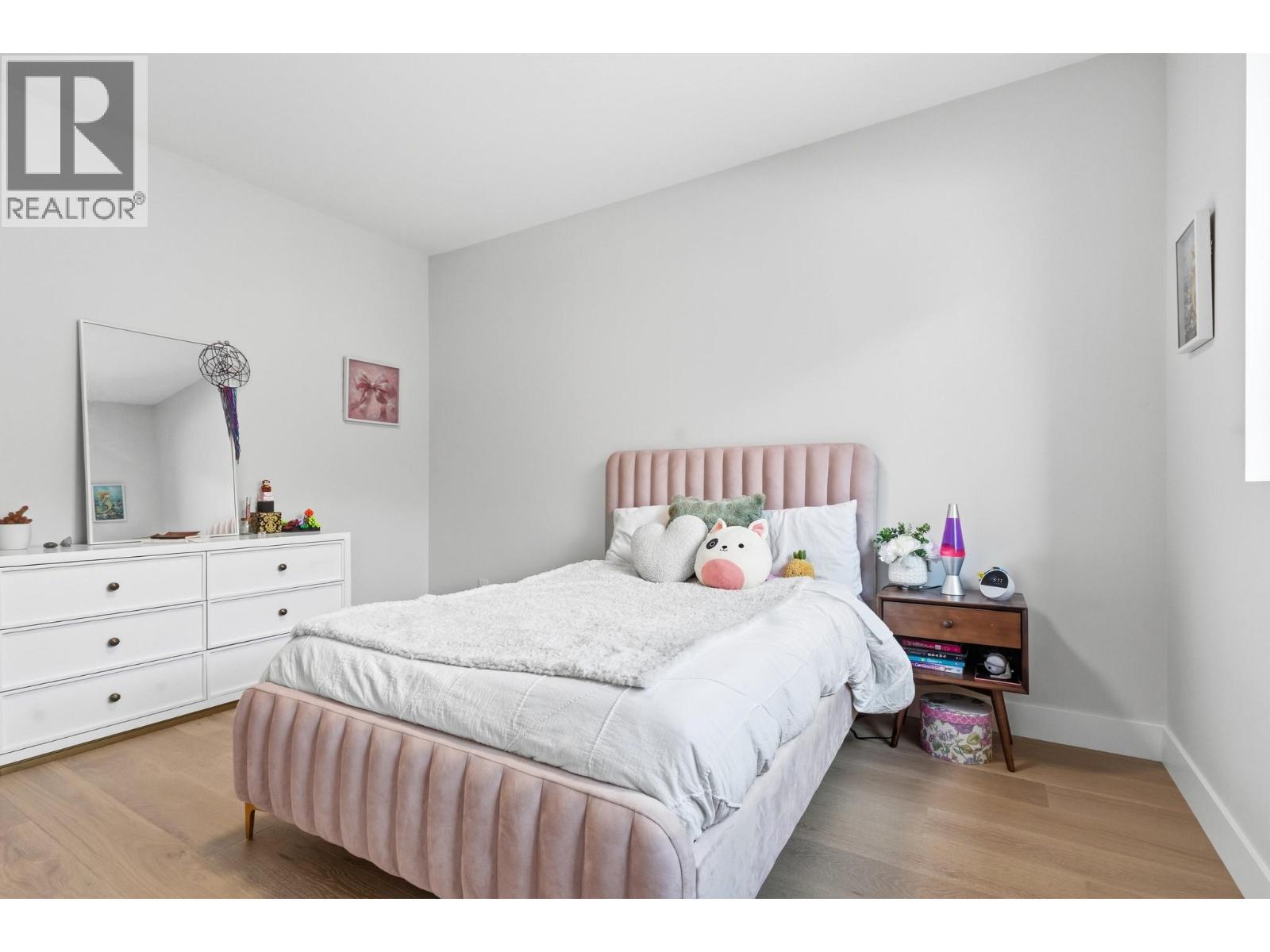 451 Vision Court, Kelowna, BC - Indoor Photo Showing Bedroom