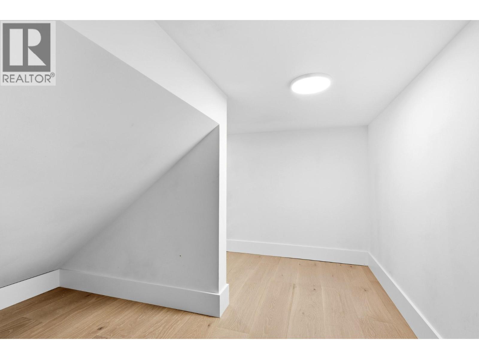 451 Vision Court, Kelowna, BC - Indoor Photo Showing Other Room