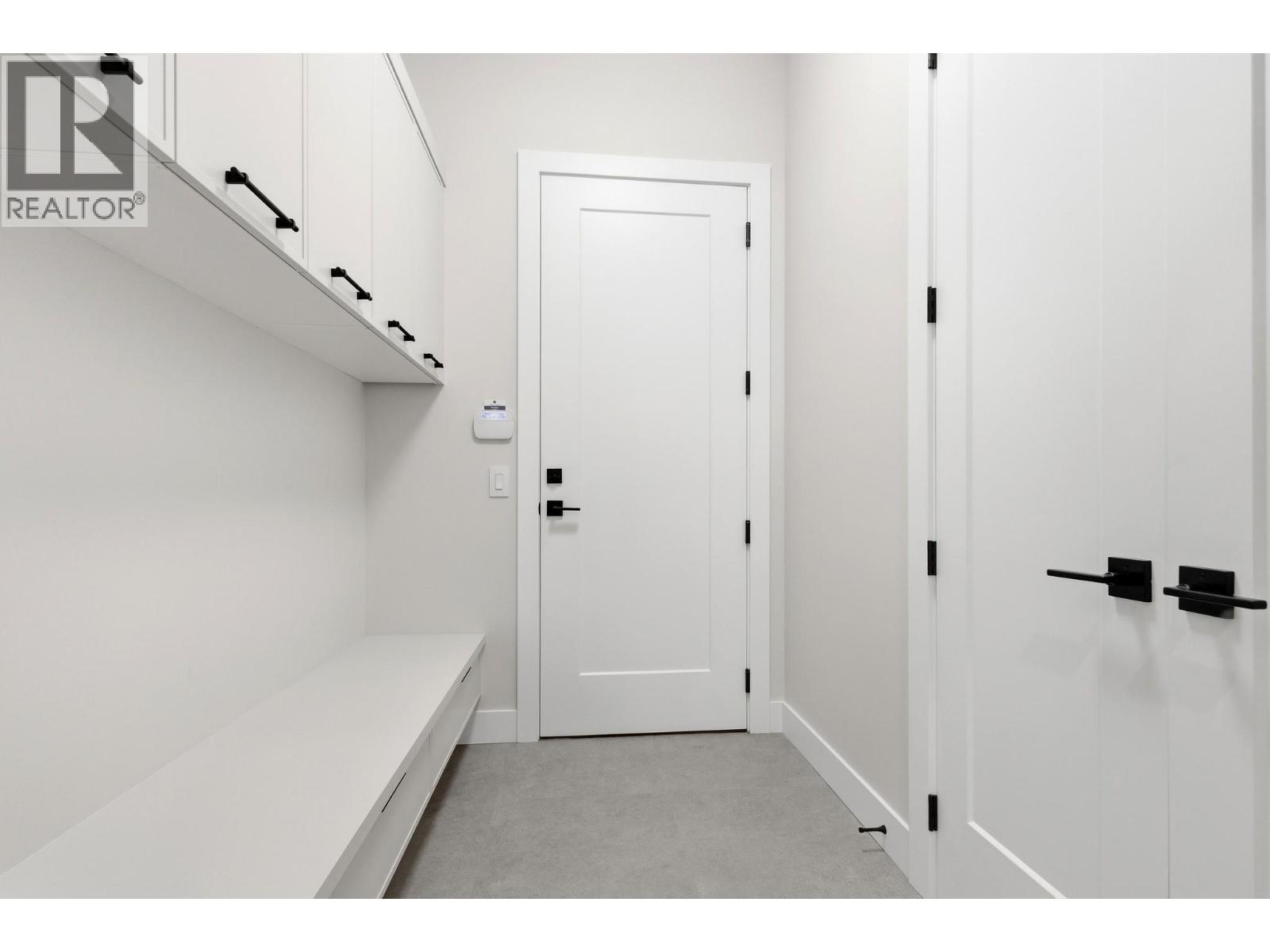 451 Vision Court, Kelowna, BC - Indoor Photo Showing Other Room