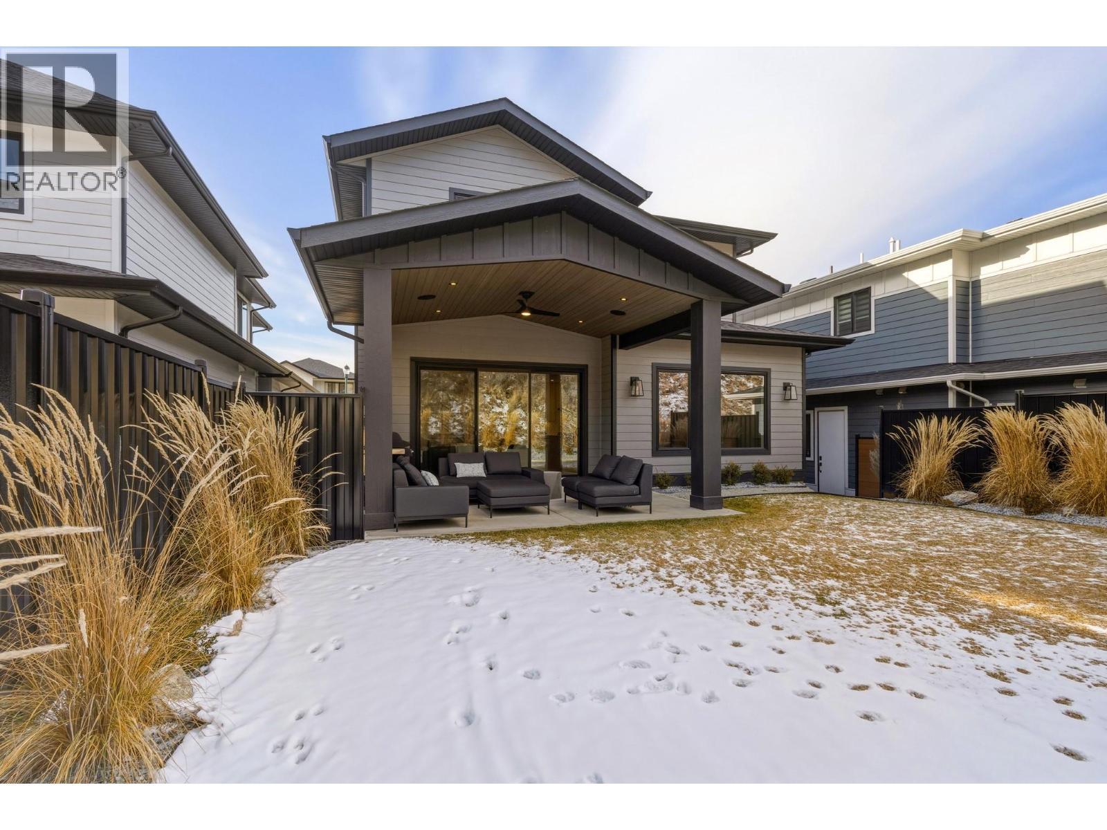 451 Vision Court, Kelowna, BC - Outdoor
