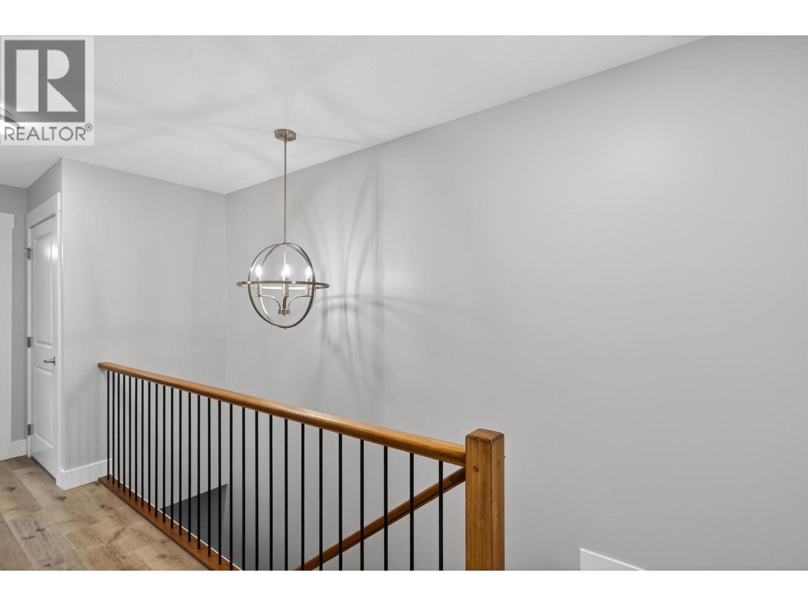 1930 Ethel Street, Kelowna, BC - Indoor Photo Showing Other Room