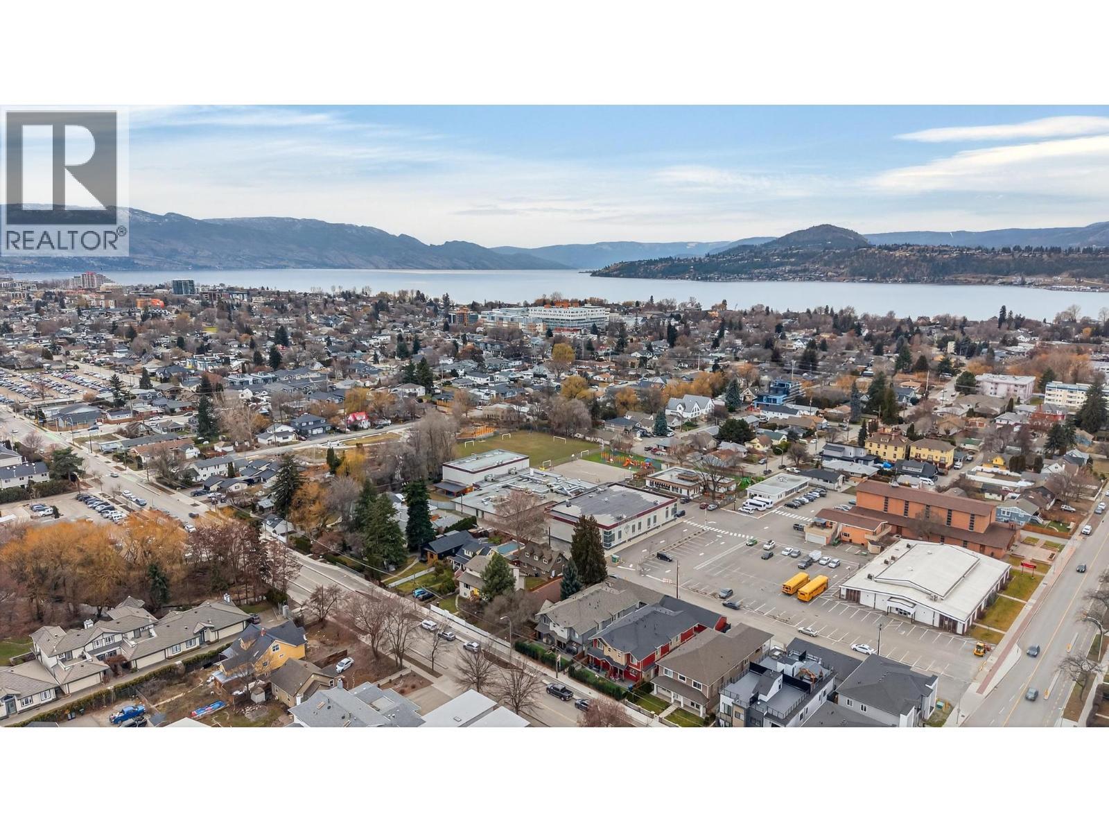 1930 Ethel Street, Kelowna, BC - Outdoor With Body Of Water With View