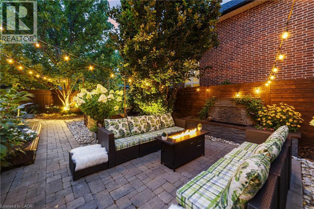 535 Locust Street, Burlington, ON - Outdoor